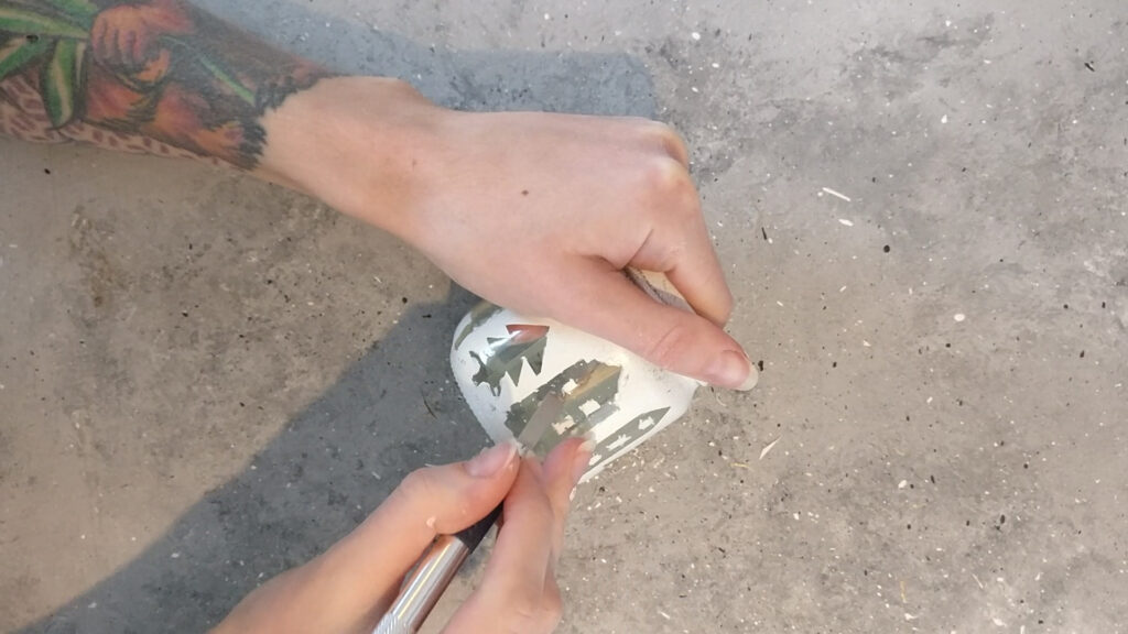 Kerzenhalter aus Altglas Schritt 6: Kanten ausbessern mit einem Cuttermesser
