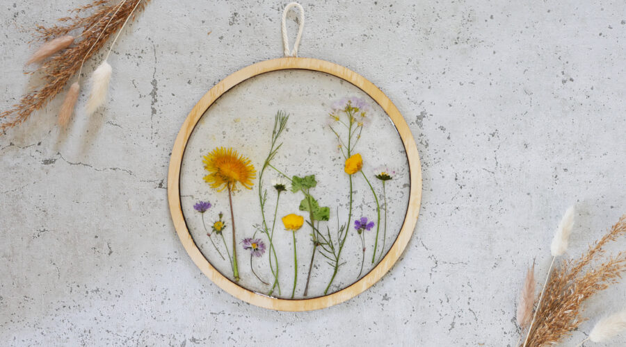 DIY Trockenblumen Bild mit Resin