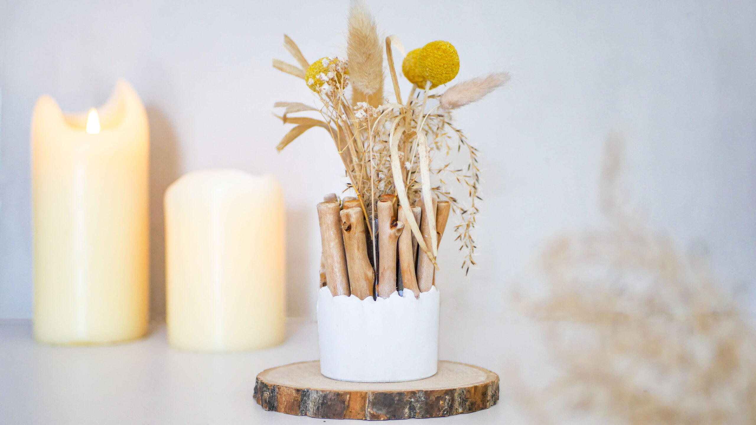DIY Vase aus Treibholz, Raysin und Reagenzgläsern selber machen