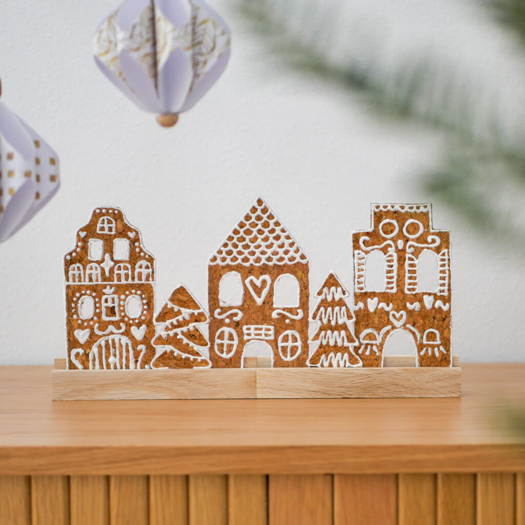 DIY Deko für Weihnachten: Beleuchtete Stadt im Lebkuchen Style