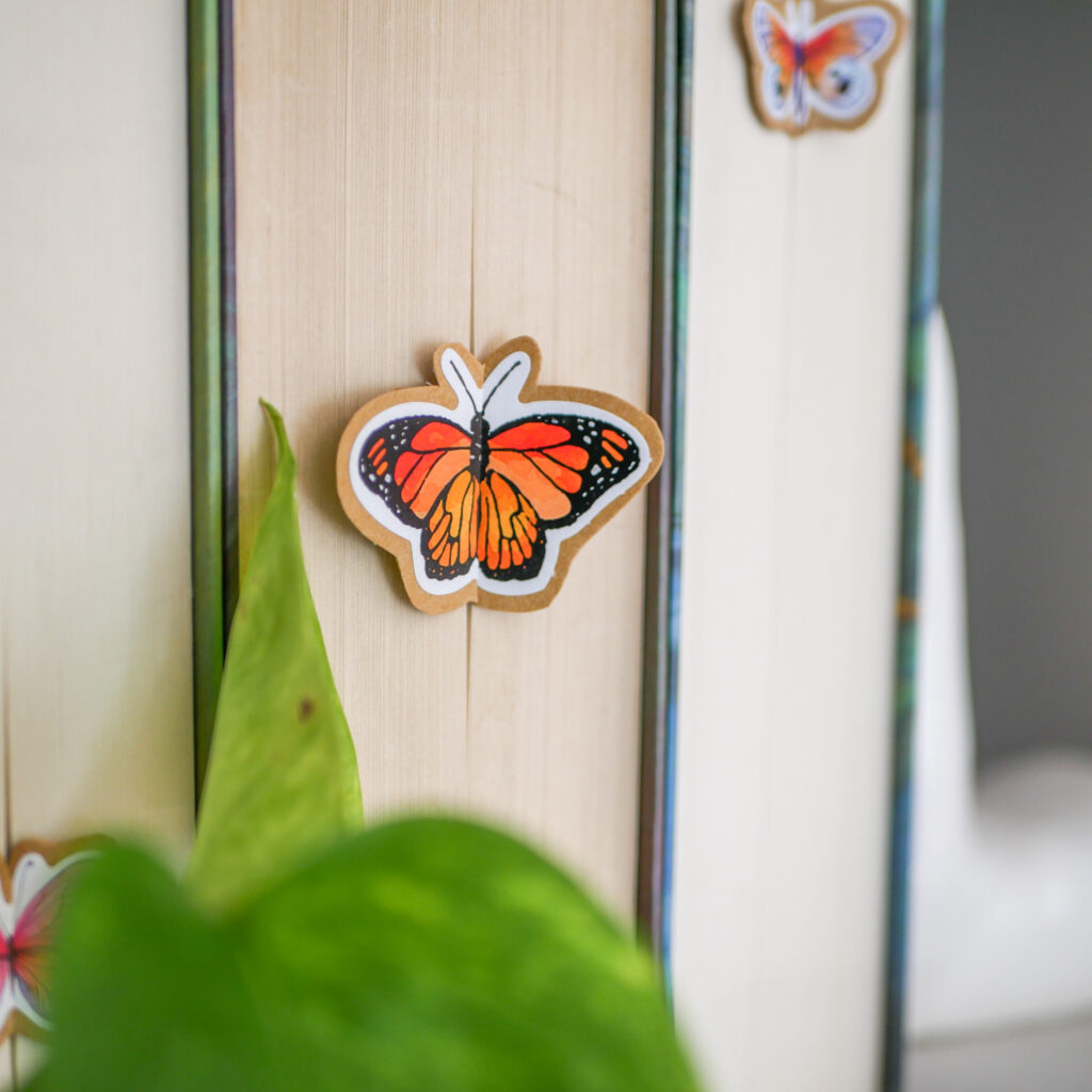 Einfache Bastelidee für Leseratten: DIY Lesezeichen mit Schmetterlingen