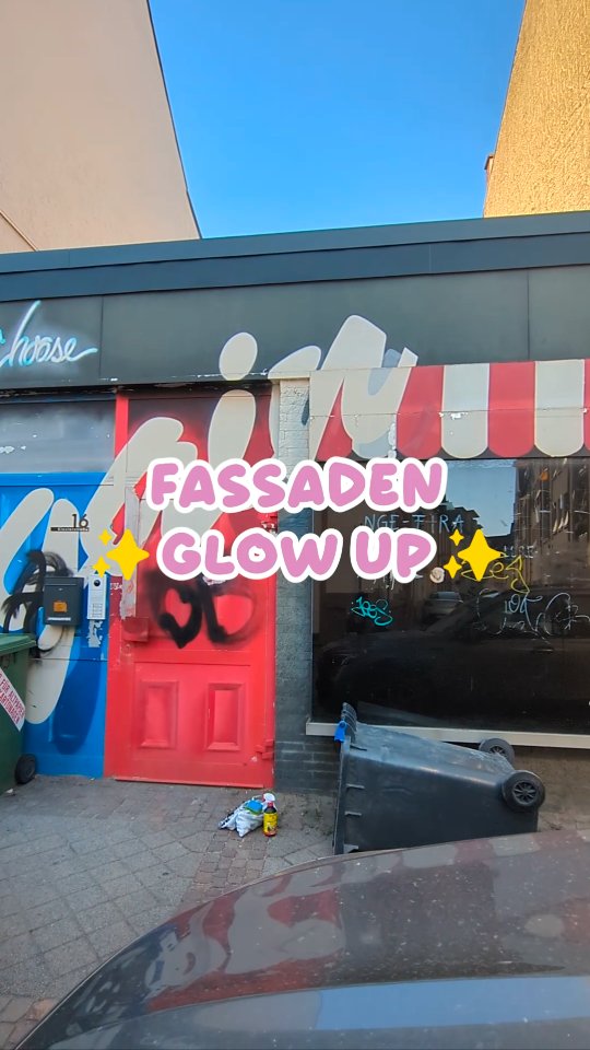 Die Fassade von meinem Kreativstudio braucht dringend ein Glow Up. Jetzt weiß ich aber nicht,…